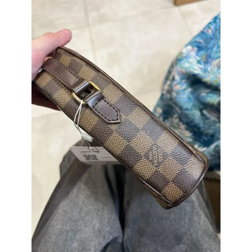 Louis Vuitton Women Pre-Loved Bag Very Good Condition